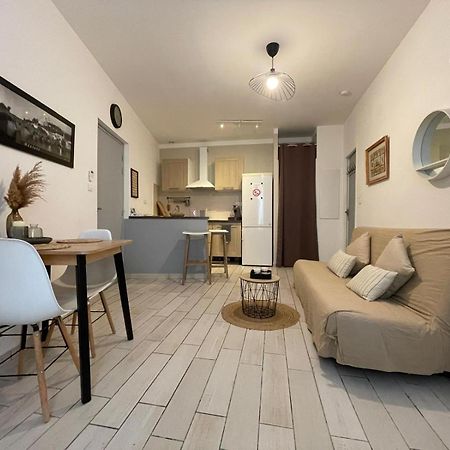 Joli Appartement Hypercentre T2, Classe Meuble De Tourisme 3 Avec Parking Gratuit Béziers Kültér fotó